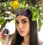 My name is Fosca Farace and I'm a certified NLP Master Coach, as well as a passionate advocate for CBD use and recognition.
