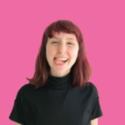 Sílvia helps busy female solopreneurs with their marketing & admin tasks so they can focus on their area of genius & have more time for themselves & their families!