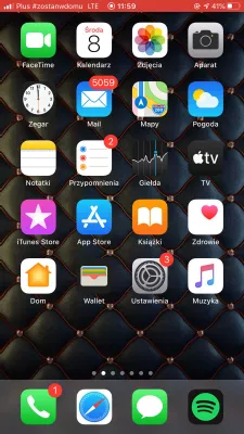 How to screen record on Apple iPhone X in few easy steps? : Screen record ongoing on iOS13 with discreet notification