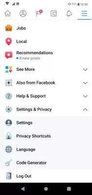 Como aparecer offline no aplicativo do Facebook e no Messenger? : Abra as configurações do aplicativo do Facebook com o menu de três linhas