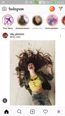 Instagramストーリーのアーカイブの表示方法 : インスタグラムメイン画面