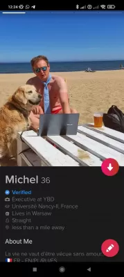 Top Tinder Tricks To Get Matches : Man smiling on his Tinder profile picture